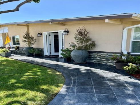 13561 Medinac Lane M5 70l , Seal Beach, CA