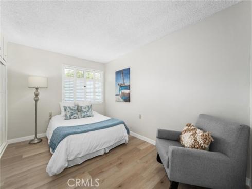 1930  St John  29L  RoadM-15, Seal Beach, CA