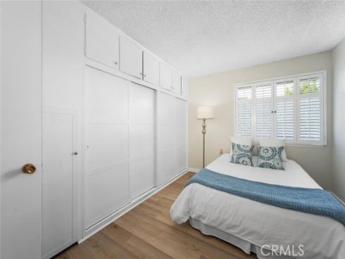 1930  St John  29L  RoadM-15, Seal Beach, CA