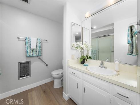 1930  St John  29L  RoadM-15, Seal Beach, CA