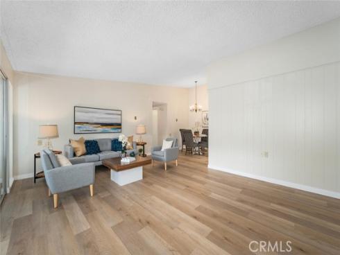 1930  St John  29L  RoadM-15, Seal Beach, CA