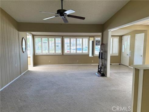 1190 Northwood 165J M7, Seal Beach, CA