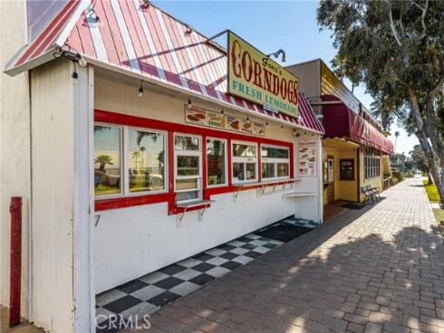 1207 Seal Way, Seal Beach, CA