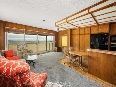 1207 Seal Way, Seal Beach, CA