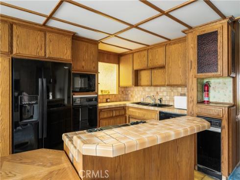 1207 Seal Way, Seal Beach, CA