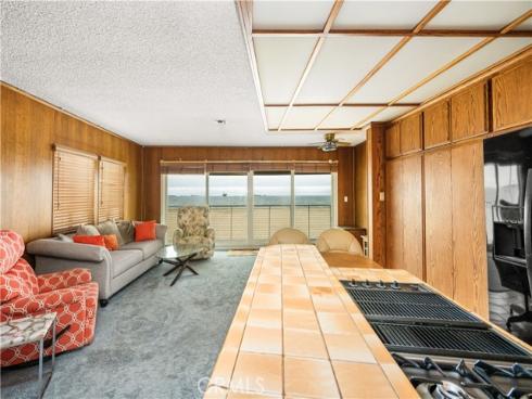 1207 Seal Way, Seal Beach, CA