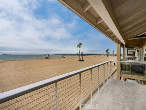 1207 Seal Way, Seal Beach, CA