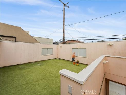 1207 Seal Way, Seal Beach, CA