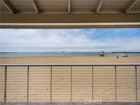 1207 Seal Way, Seal Beach, CA
