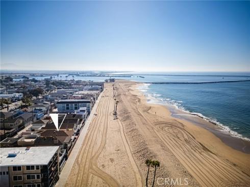 1207 Seal Way, Seal Beach, CA