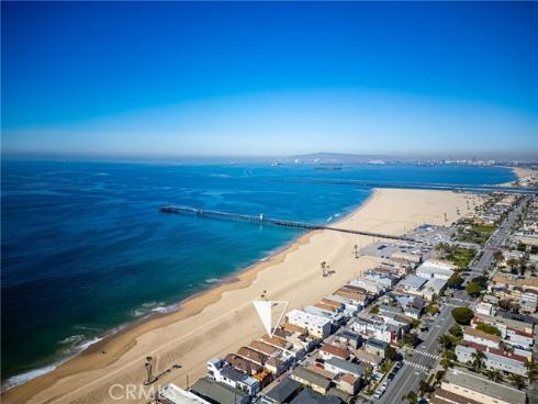 1207 Seal Way, Seal Beach, CA