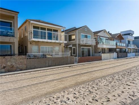1207 Seal Way, Seal Beach, CA