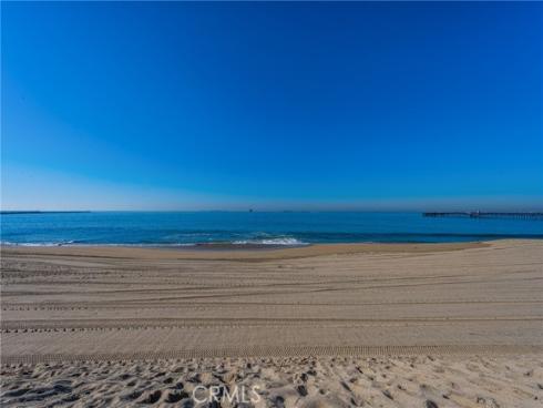 1207 Seal Way, Seal Beach, CA