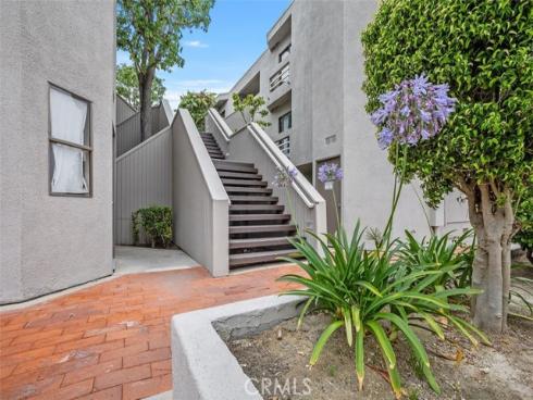 12562  Montecito Road  3 , Seal Beach, CA