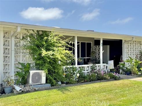 1664 Thunderbird 17i Drive, Seal Beach, CA