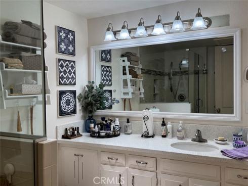 1664 Thunderbird 17i Drive, Seal Beach, CA