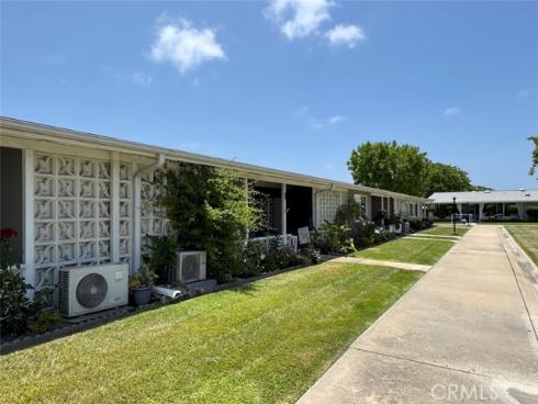 1664 Thunderbird 17i Drive, Seal Beach, CA