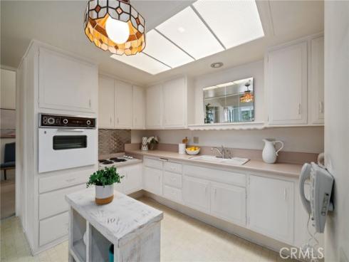 1670  Interlachen  43J  Road, Seal Beach, CA