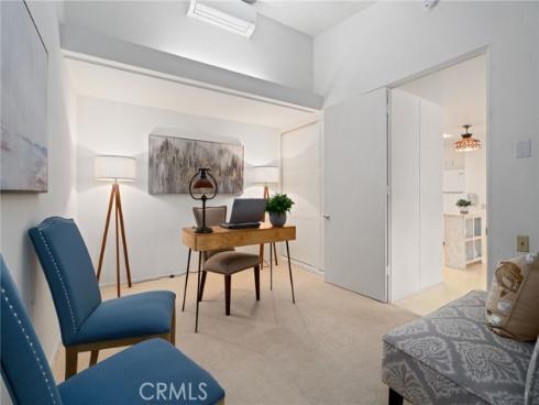 1670  Interlachen  43J  Road, Seal Beach, CA