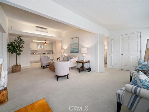 1670  Interlachen  43J  Road, Seal Beach, CA