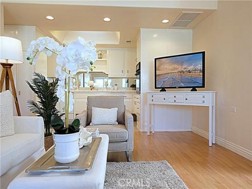 1681  Tam O'shanter  10C   M12  Road, Seal Beach, CA