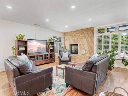 1335 Crestview Avenue, Seal Beach, CA