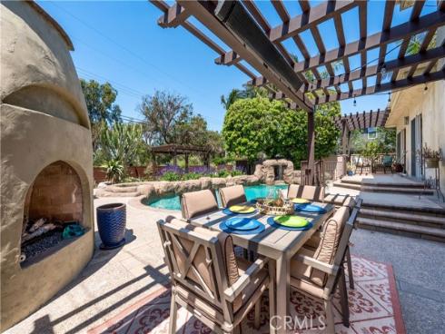 1335 Crestview Avenue, Seal Beach, CA