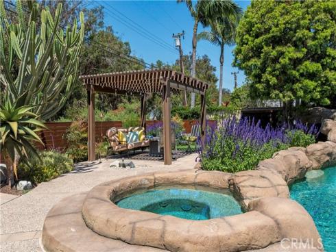 1335 Crestview Avenue, Seal Beach, CA