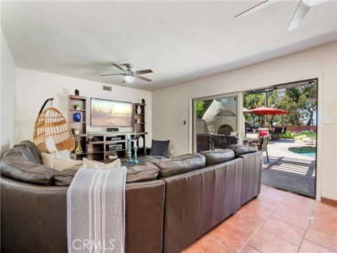 1335 Crestview Avenue, Seal Beach, CA