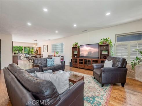 1335 Crestview Avenue, Seal Beach, CA