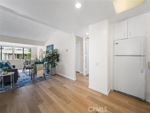 1661 Monterey 16G RoadM2, Seal Beach, CA