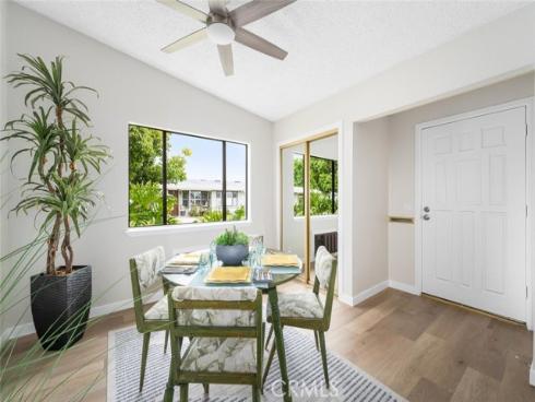 1661 Monterey 16G RoadM2, Seal Beach, CA