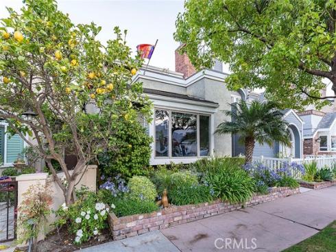 232  7th   Street, Seal Beach, CA