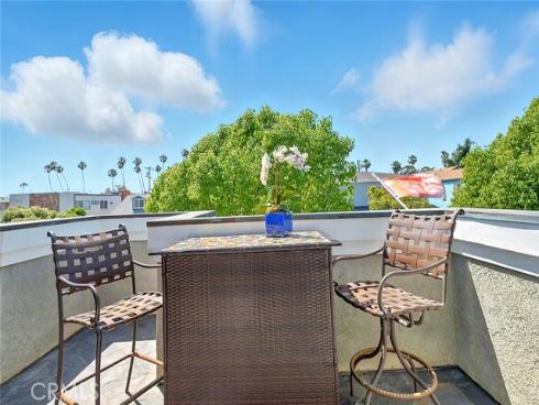 232  7th   Street, Seal Beach, CA