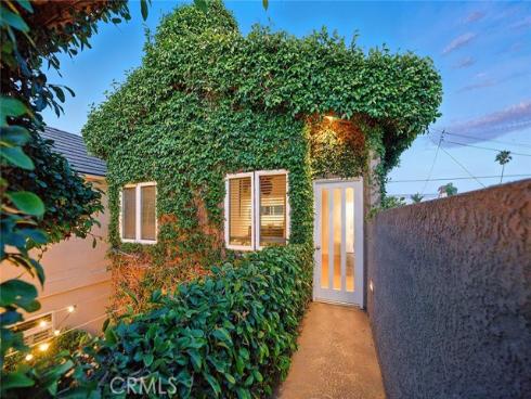 232  7th   Street, Seal Beach, CA