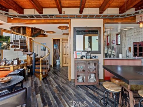 1  Anderson   Street, Seal Beach, CA