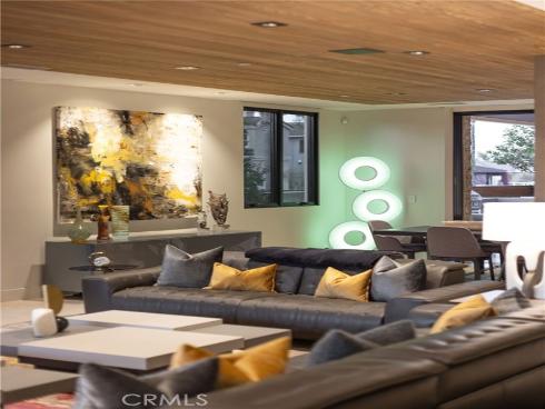 501 Ocean Avenue, Seal Beach, CA