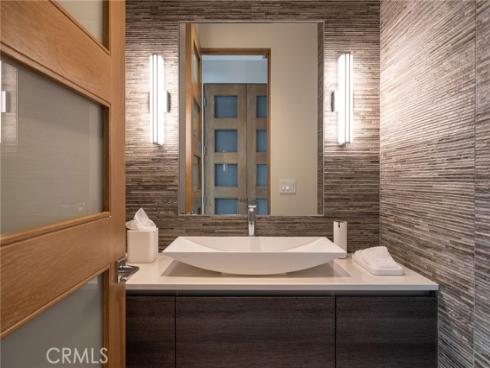 501 Ocean Avenue, Seal Beach, CA