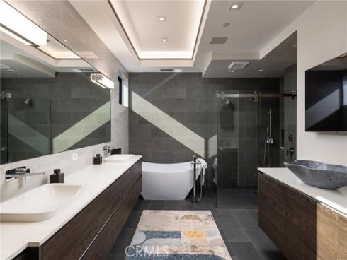 501 Ocean Avenue, Seal Beach, CA