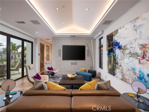 501 Ocean Avenue, Seal Beach, CA