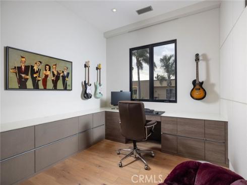 501 Ocean Avenue, Seal Beach, CA