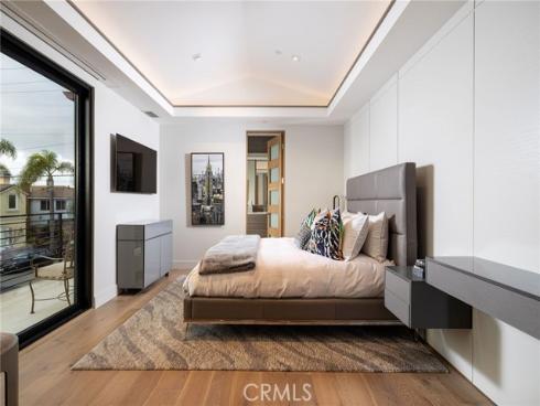 501 Ocean Avenue, Seal Beach, CA