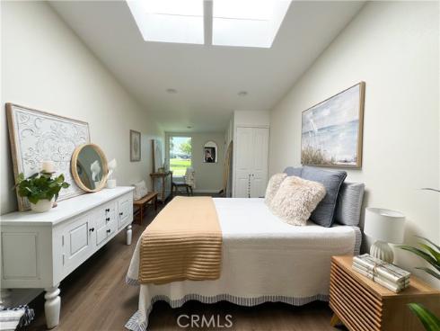 1533  Merion Way, M2-26d  , Seal Beach, CA