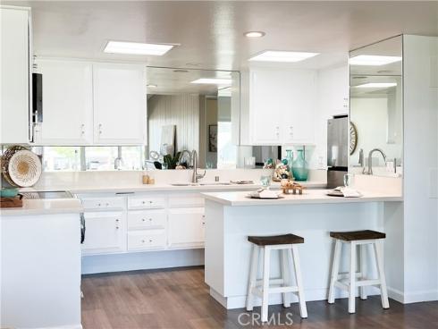 1533  Merion Way, M2-26d  , Seal Beach, CA