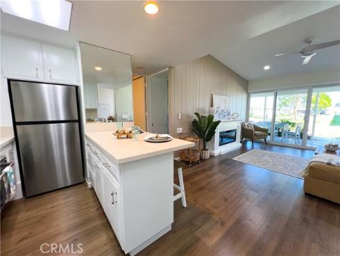 1533  Merion Way, M2-26d  , Seal Beach, CA