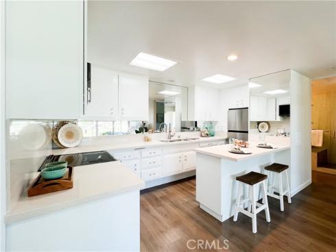 1533  Merion Way, M2-26d  , Seal Beach, CA