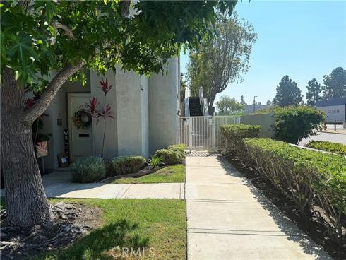 12584  Montecito  5  Road, Seal Beach, CA