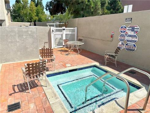 12584  Montecito  5  Road, Seal Beach, CA