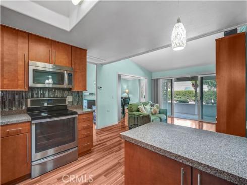 13720  Canoe Brook Dr  18A , Seal Beach, CA