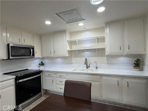 13171  St. Andrews  154-J  Drive, Seal Beach, CA